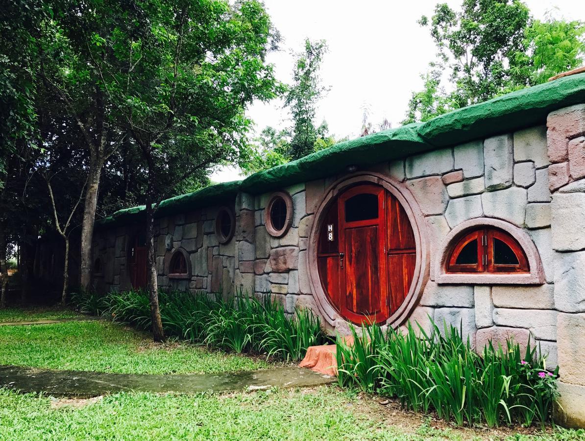 Alongkorn Farm And Resort Kaeng Kachan Luaran gambar
