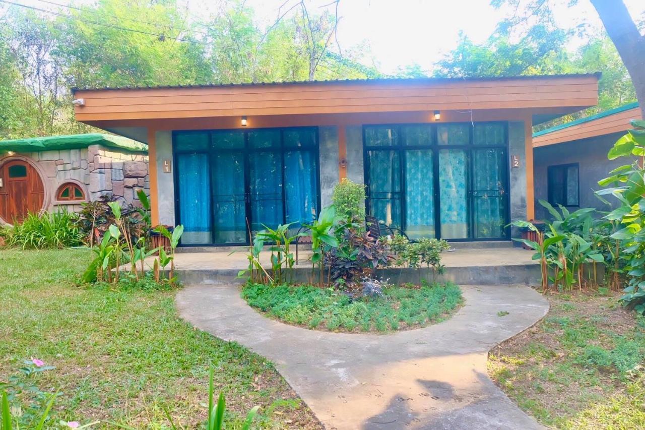 Alongkorn Farm And Resort Kaeng Kachan Luaran gambar